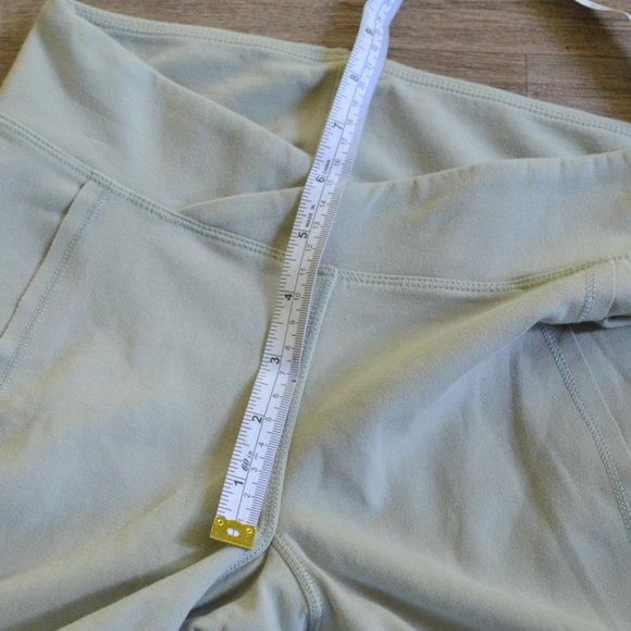 Free People Movement Turnout Sage Green Legging Size XS Extra Small - Picture 4 of 8